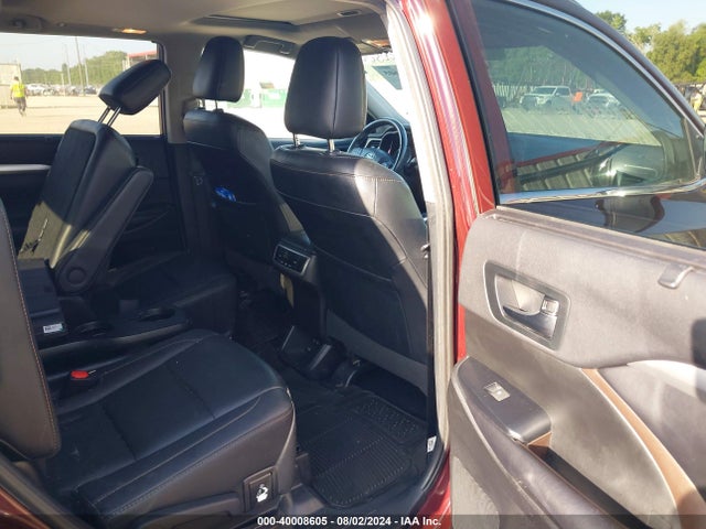 Toyota Highlander Xle 2019 5TDKZRFH4KS348285 Image 8