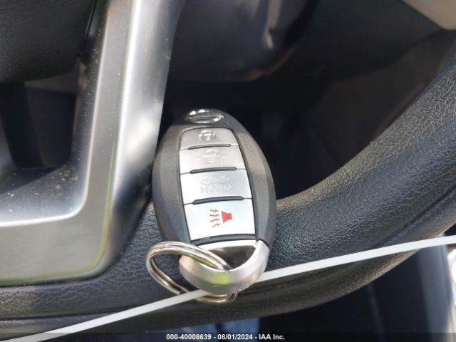 3N1CN8EVXML840025 Nissan Versa Sv Xtronic Cvt