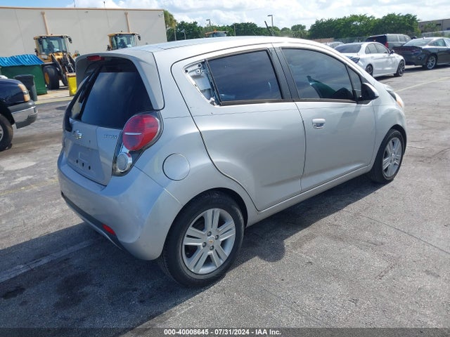 Chevrolet Spark 1lt Cvt 2015 KL8CD6S9XFC793906 Image 4