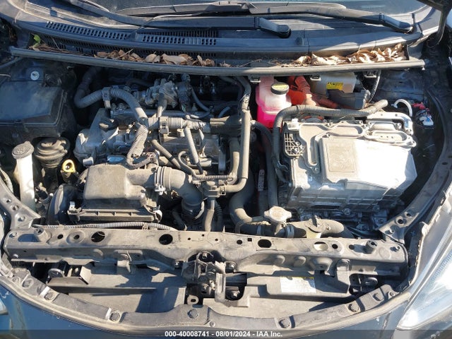 Toyota Prius C Three 2016 JTDKDTB37G1140055 Image 10