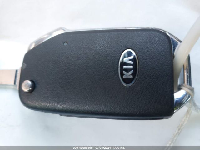 3KPF24AD9ME401587 KIA FORTE FE