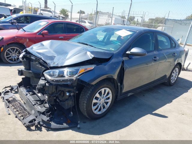3KPF24AD9ME401587 KIA FORTE FE