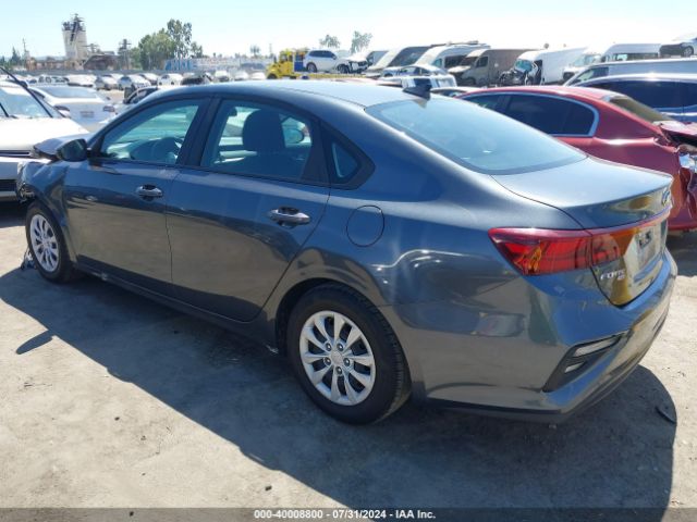 3KPF24AD9ME401587 KIA FORTE FE