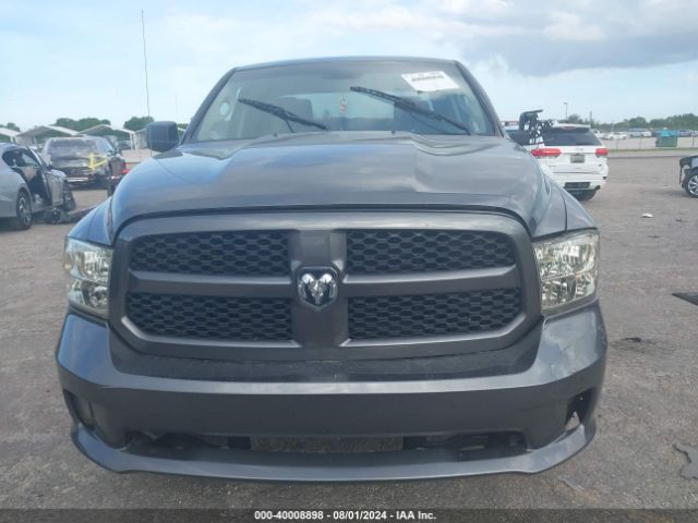 1C6RR7FG1JS342788 RAM 1500 Express Quad Cab 4x4 6'4 Box