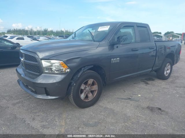 1C6RR7FG1JS342788 RAM 1500 Express Quad Cab 4x4 6'4 Box