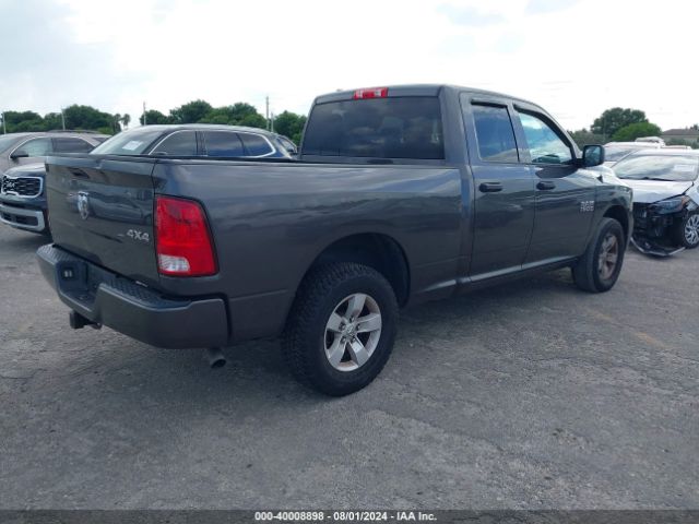 1C6RR7FG1JS342788 RAM 1500 Express Quad Cab 4x4 6'4 Box