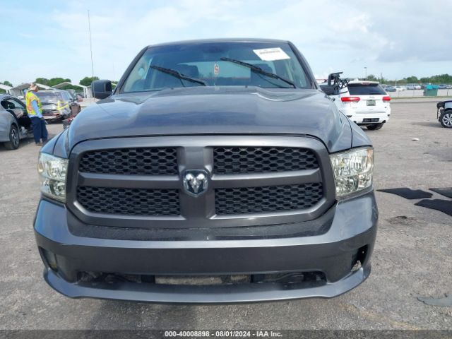 1C6RR7FG1JS342788 RAM 1500 Express Quad Cab 4x4 6'4 Box