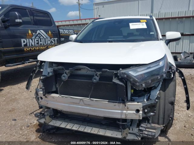 2T3P1RFV8NW298416 Toyota Rav4 Xle