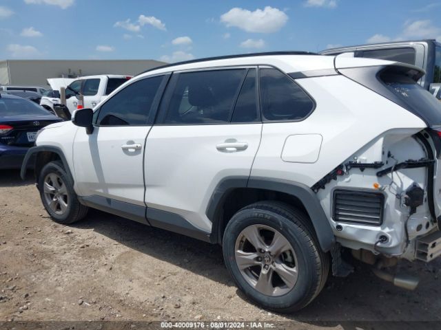 2T3P1RFV8NW298416 Toyota Rav4 Xle