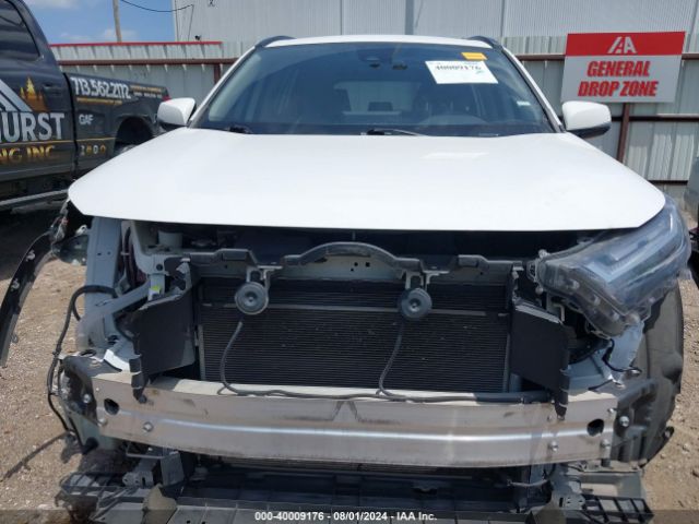 2T3P1RFV8NW298416 Toyota Rav4 Xle