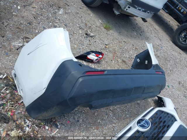 2T3P1RFV8NW298416 Toyota Rav4 Xle