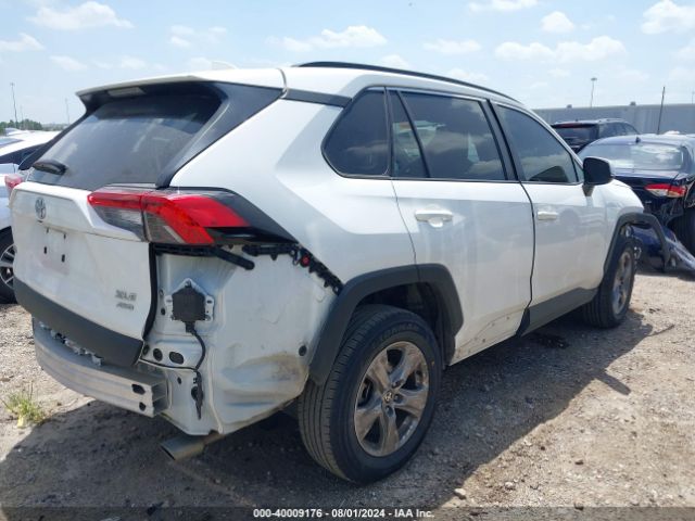 2T3P1RFV8NW298416 Toyota Rav4 Xle