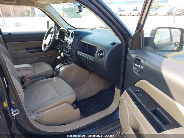 Jeep Patriot Altitude 2014 1C4NJPBAXED691183 Image 5