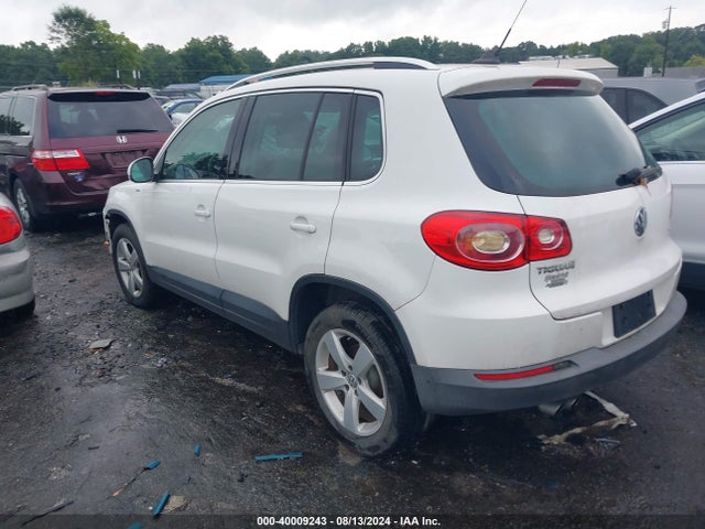Продаж на аукціоні авто 2010 Volkswagen Tiguan Wolfsburg Edition, vin: WVGAV7AX8AW523920, номер лоту: 40009243