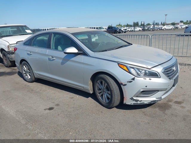 Hyundai SONATA SE 2016 5NPE24AF9GH332901 Image 1