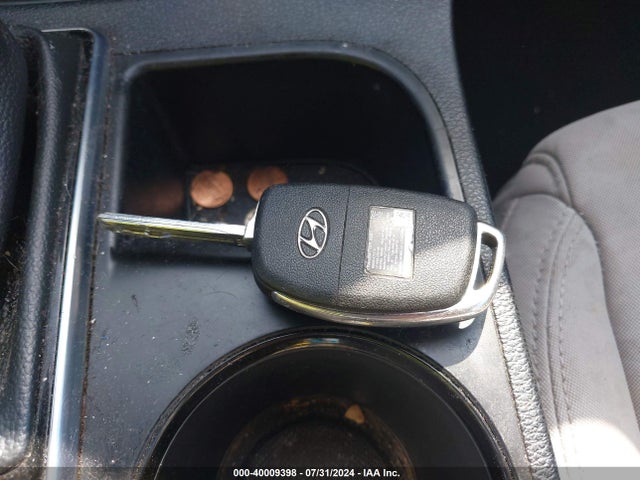 Hyundai SONATA SE 2016 5NPE24AF9GH332901 Image 11