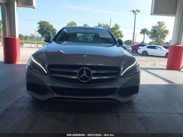 55SWF4JB5FU073793 Mercedes-Benz C 300 Luxury/sport