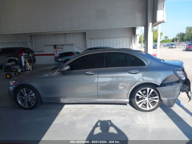 55SWF4JB5FU073793 Mercedes-Benz C 300 Luxury/sport