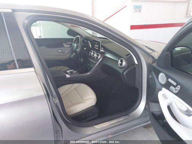 55SWF4JB5FU073793 Mercedes-Benz C 300 Luxury/sport