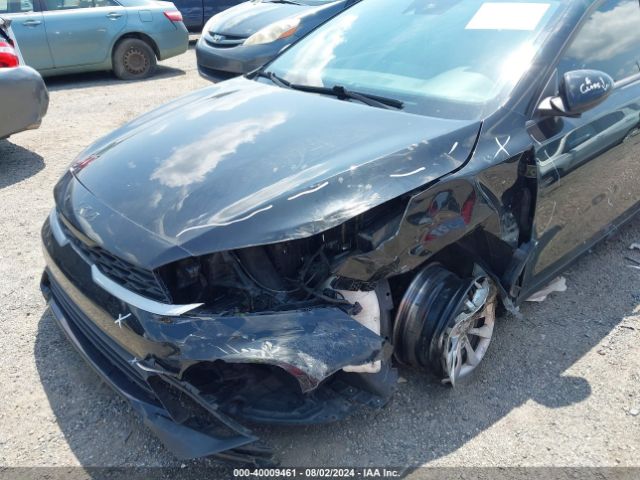 3KPF24AD9NE431531 KIA FORTE FE