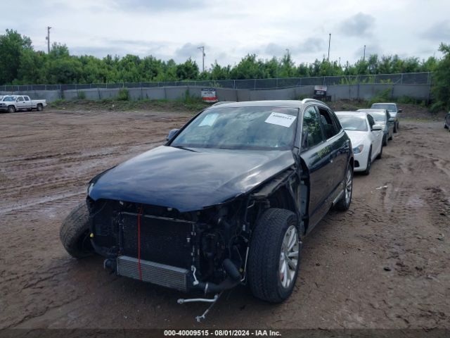WA1CFAFP3EA001600 Audi Q5 2.0t Premium
