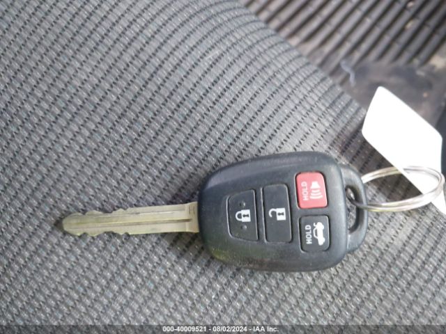 2T1BURHE4HC787201 Toyota COROLLA SE