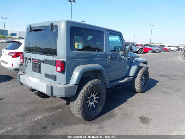 1C4GJWBG4FL528317 Jeep Wrangler Sahara
