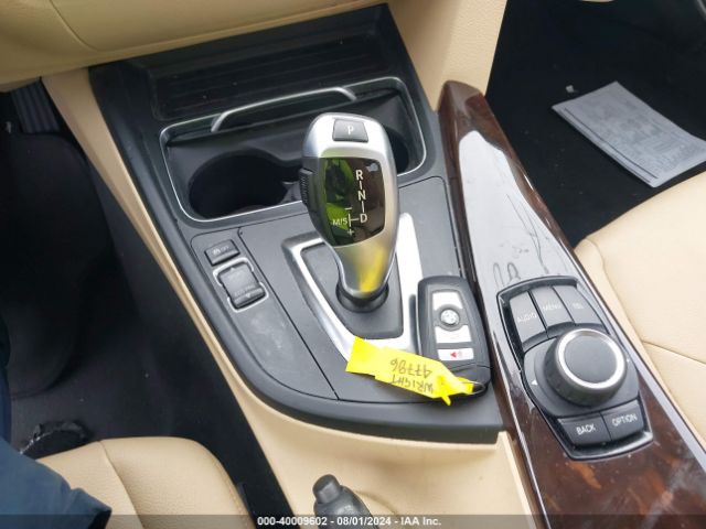 WBA8E1G54HNU12784 BMW 320i