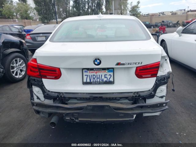 WBA8E1G54HNU12784 BMW 320i