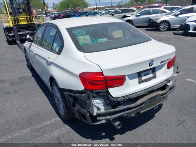 WBA8E1G54HNU12784 BMW 320i