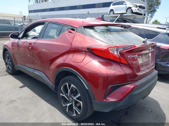 Toyota C-HR XLE 2018 NMTKHMBX2JR035865 Image 3