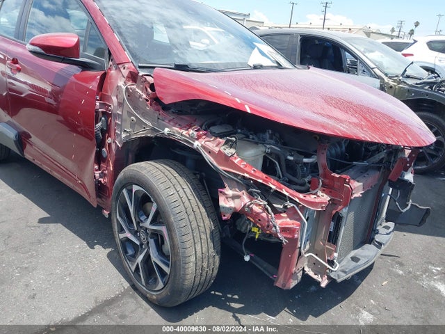 Toyota C-HR XLE 2018 NMTKHMBX2JR035865 Image 6