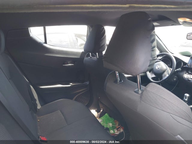 Toyota C-HR XLE 2018 NMTKHMBX2JR035865 Image 8