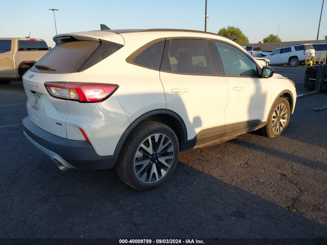 1FMCU0BZ8LUA79293 Ford Escape Se Sport Hybrid