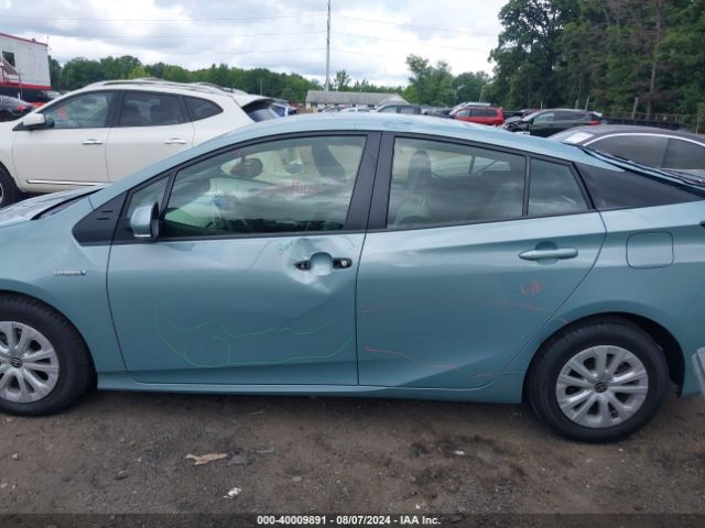 JTDKAMFU5N3187250 Toyota Prius L