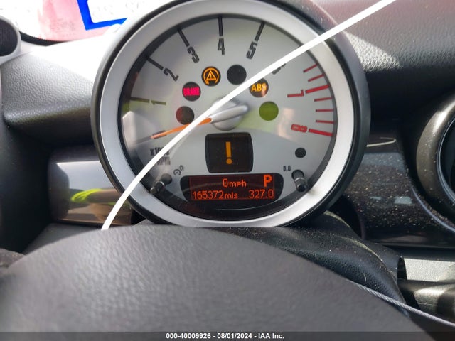 2008 MINI COOPER CLUBMAN WMWML33528TN68114 Photo 6