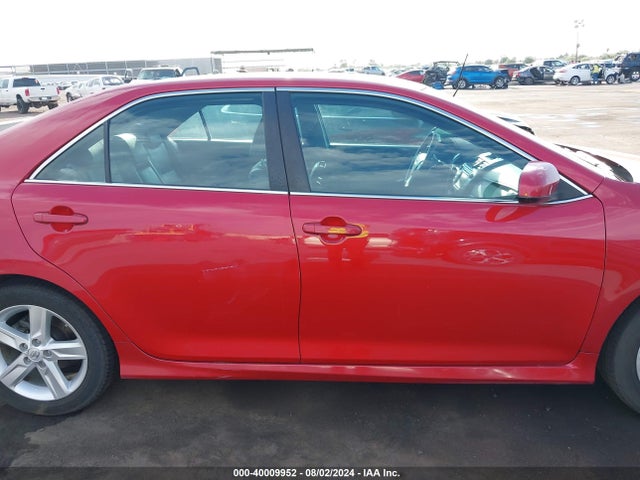 Продаж на аукціоні авто 2014 Toyota Camry Se, vin: 4T1BF1FK8EU743362, номер лоту: 40009952