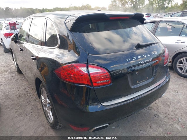2013 PORSCHE CAYENNE WP1AB2A23DLA85624 Photo 2