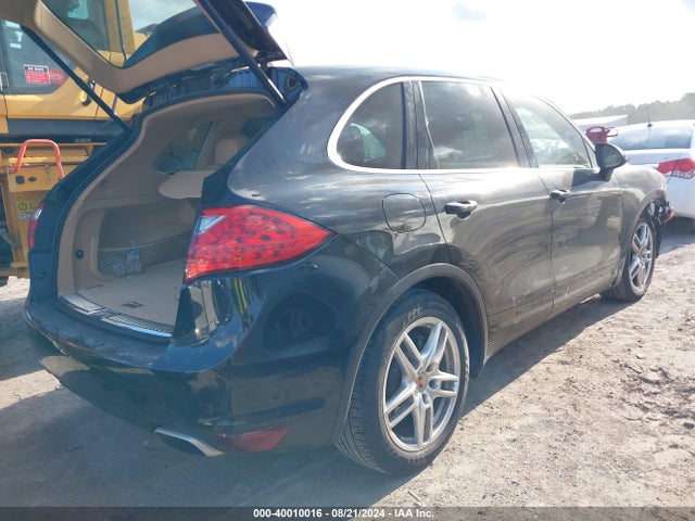 2013 PORSCHE CAYENNE WP1AB2A23DLA85624 Photo 3