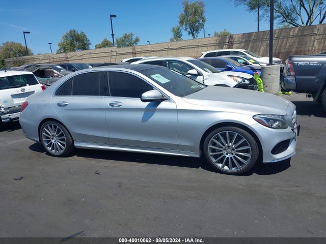 55SWF6GB5FU039498 Mercedes-Benz C 400 4matic