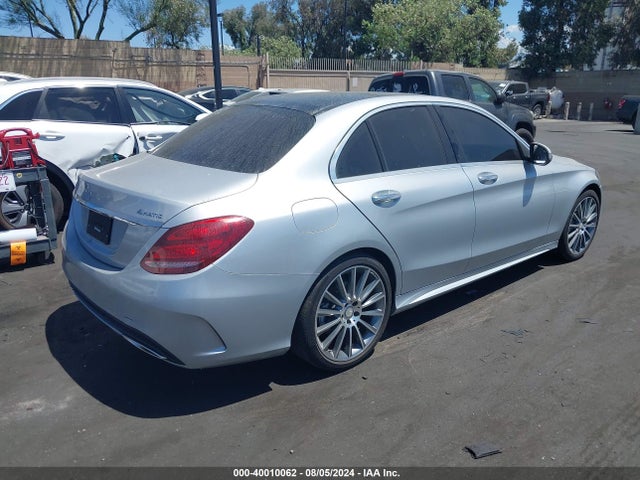 55SWF6GB5FU039498 Mercedes-Benz C 400 4matic