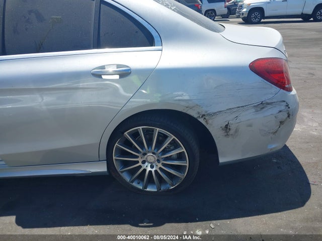 55SWF6GB5FU039498 Mercedes-Benz C 400 4matic