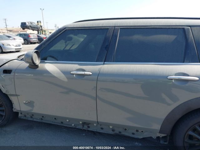 WMWLU1C58K2F30237 Mini Clubman Cooper