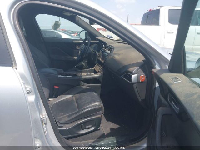 SADCJ2BV3HA099504 Jaguar F-pace 35t Premium