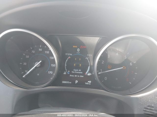 SADCJ2BV3HA099504 Jaguar F-pace 35t Premium