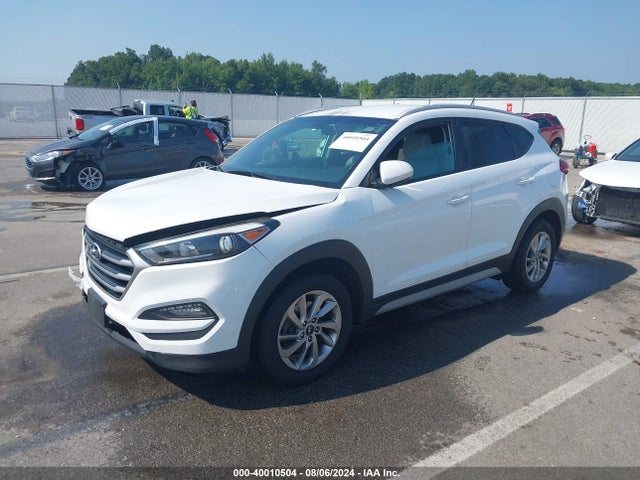 Hyundai TUCSON SE 2017 KM8J33A43HU455049 Image 2