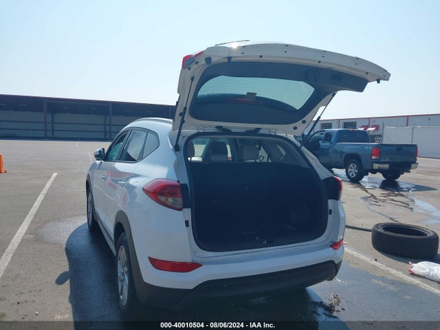 Hyundai TUCSON SE 2017 KM8J33A43HU455049 Image 3