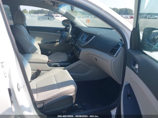 Hyundai TUCSON SE 2017 KM8J33A43HU455049 Image 5