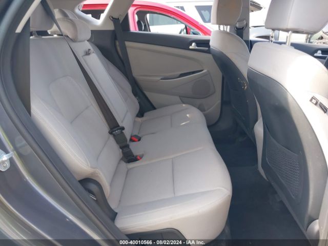 KM8J23A41KU059339 Hyundai TUCSON SE