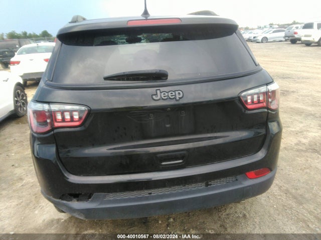 3C4NJCEBXMT577030 Jeep Compass 80th Anniversary Fwd